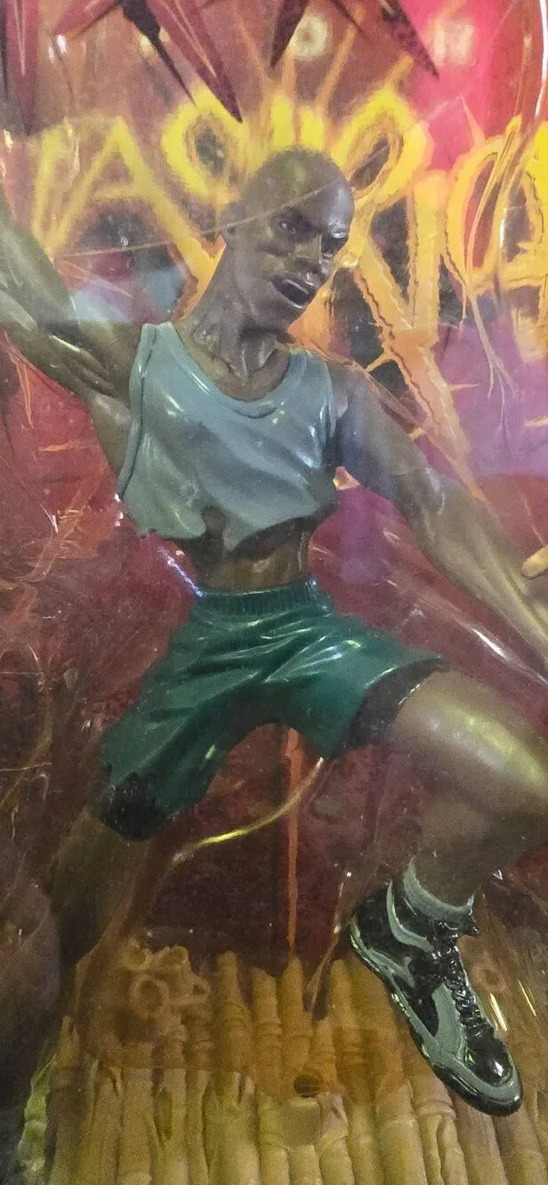 KEVIN GARNETT 1999 CrazyWorks SPORTS WARRIORS Sealed Figure #B16